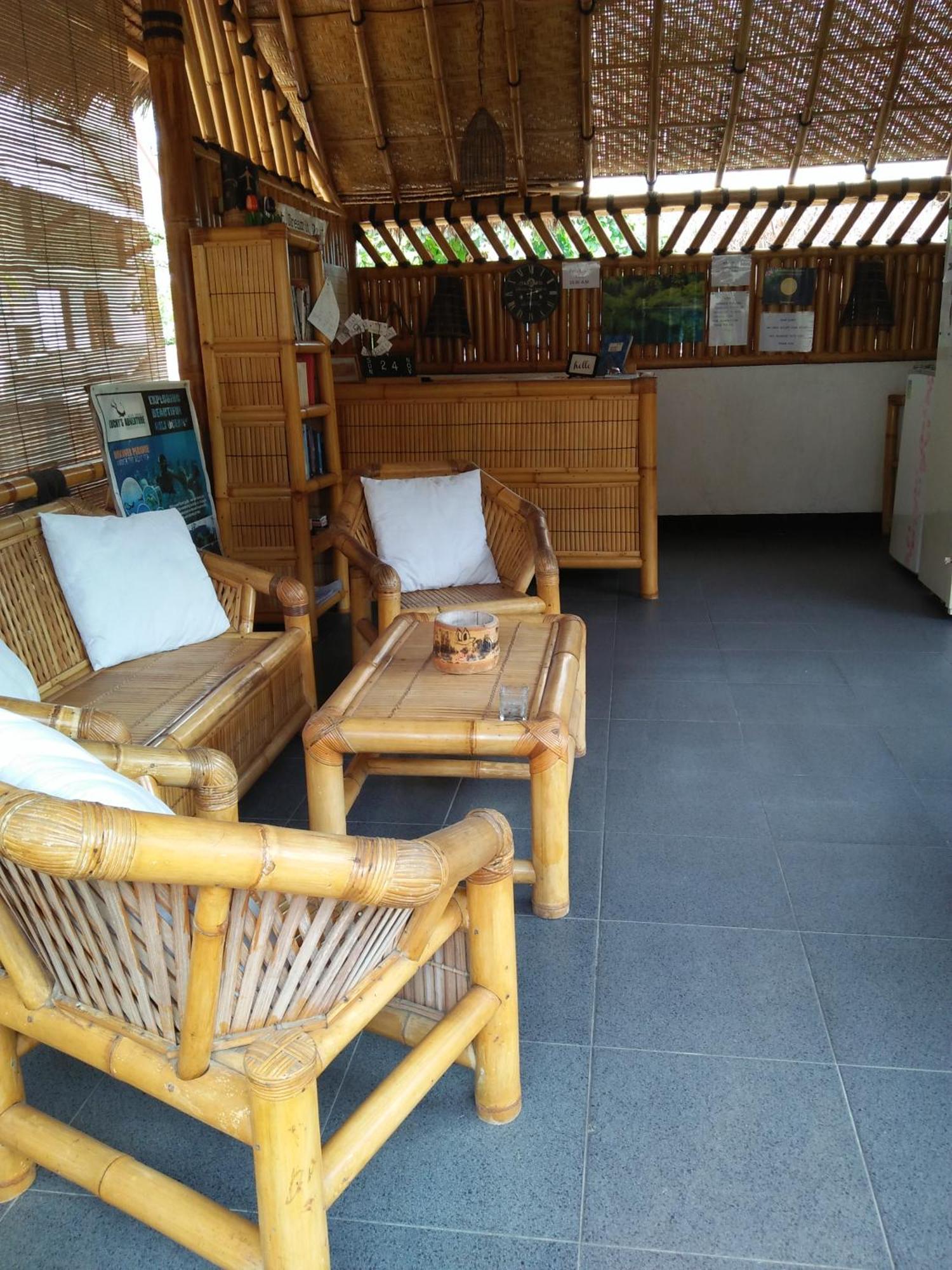 Tua Tua Keladi Bungalows 길리 아이르 객실 사진